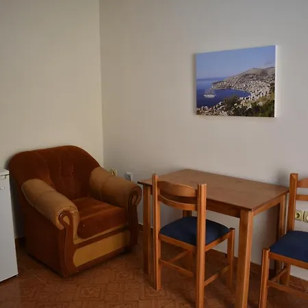 Peti * Sarandë