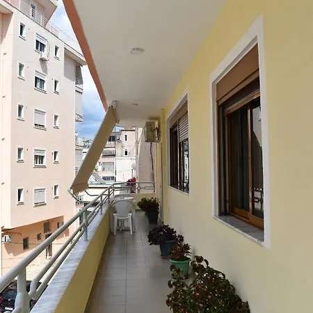 Peti Sarandë